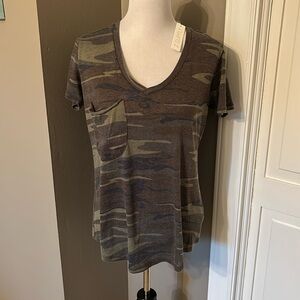 NWT. Z Supply camo pocket tee